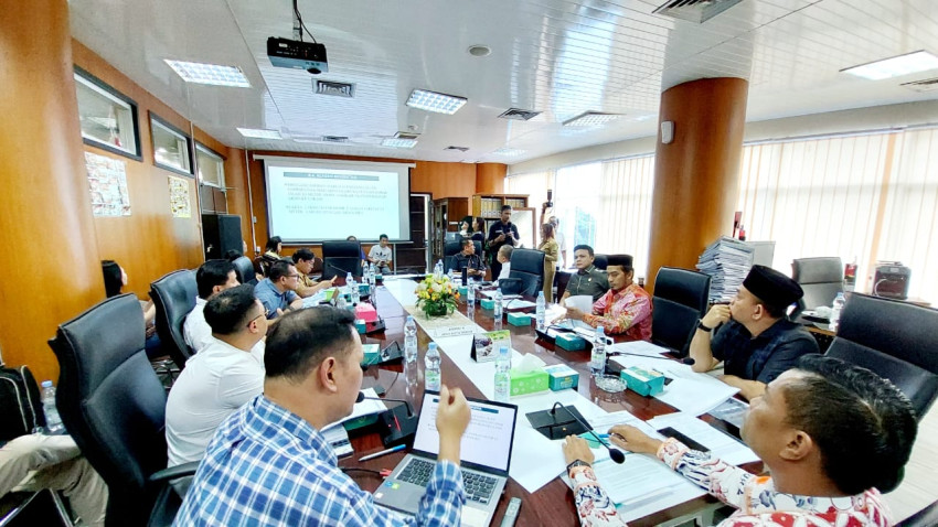 Terkait Proyek Penyempitan Badan Jalan Sampali Pandau Hulu II, Komisi IV DPRD Medan Gelar Rapat Dengar Pendapat