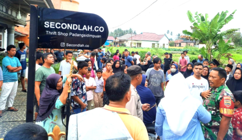 Buat Resah! Ratusan Warga Kampung Tobat Kota Padangsidimpuan Geruduk Kos-Kosan
