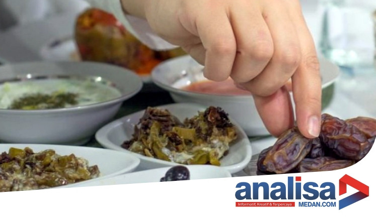 Memberi Makan Orang Berpuasa, Pahalanya Sama Dengan Orang Berpuasa Dan Didoakan Malaikat