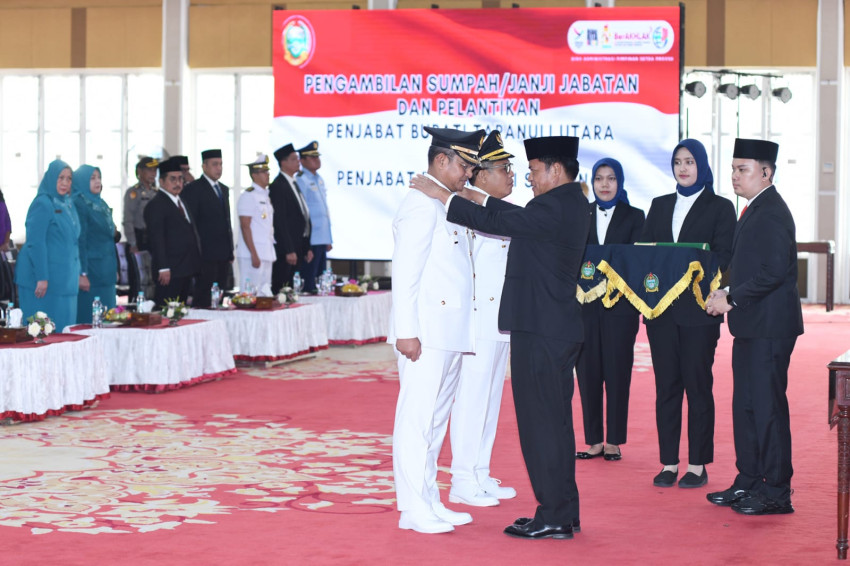 Lantik Pj Bupati Deliserdang dan Taput, Pj Gubernur Sumut Ingatkan Tugas Mendesak Hadapi Pilkada 2024