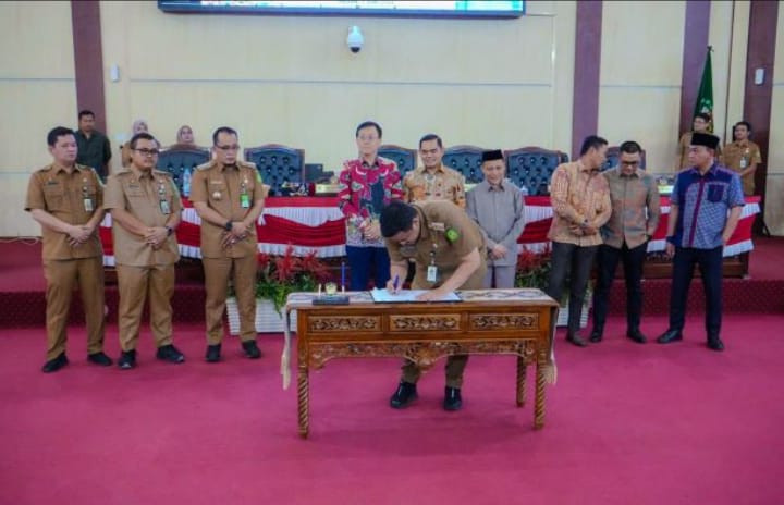 DPRD Medan Sahkan Perda Pemberian Insentif dan Kemudahan Penanaman Modal