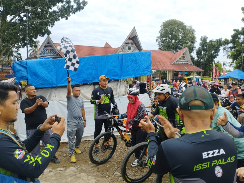 ISSI Palas Gelar Gowes Sepeda Santai Fun Bike Merdeka