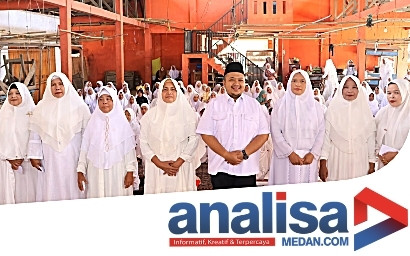 Ibu-ibu Pengajian di Marancar Doakan Dolly Lanjutkan Pimpin Tapsel