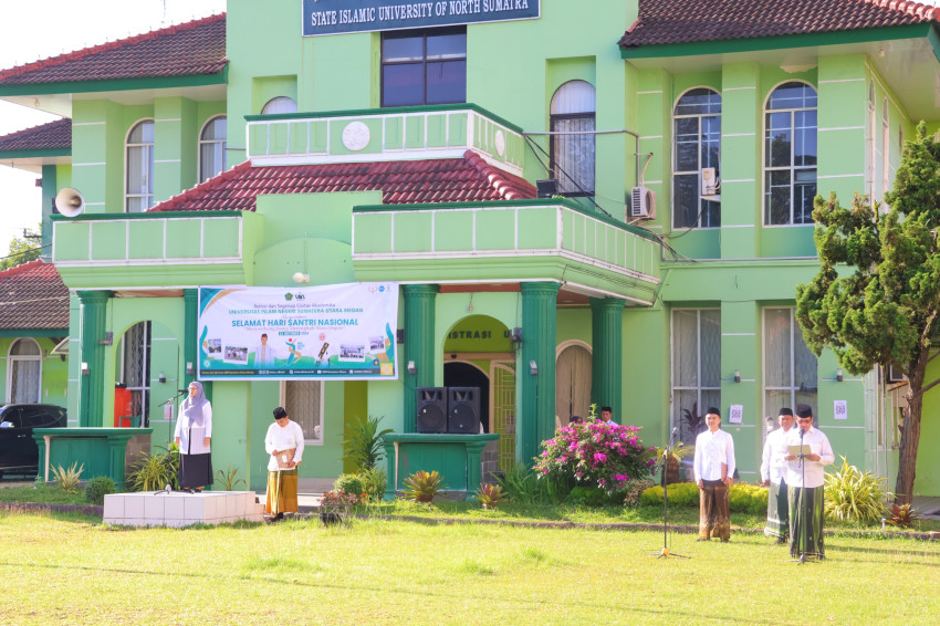 UIN Sumut Gelar Upacara Peringati Hari Santri, Rektor Sampaikan Pesan Meteri Agama