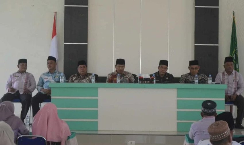 Kakan Kemenag Palas Lakukan Pembinaan Guru Honorer Bersertifikasi