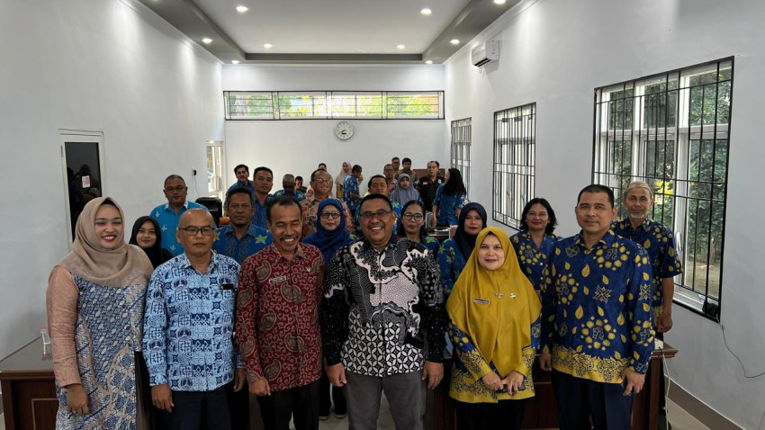 Dosen FISIP UMA Sosialisaskan Teknik Komunikasi Penyuluhan di Dinas Pertanian Deli Serdang