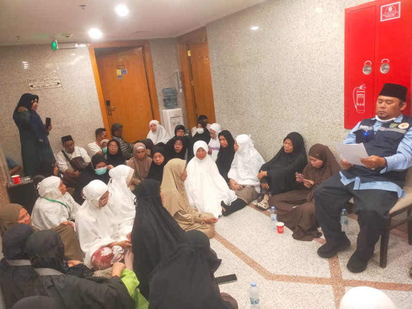 Kloter 09 KNO Siap Bergerak ke Mekkah, Jemaah Diberi Pembekalan dan Imbauan Kesehatan