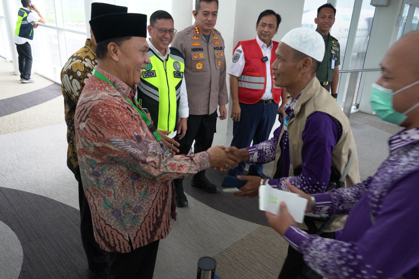 PPIH Debarkasi Medan Dampingi Jemaah Haji Kloter 12 JKS Hingga Kembali ke Jakarta