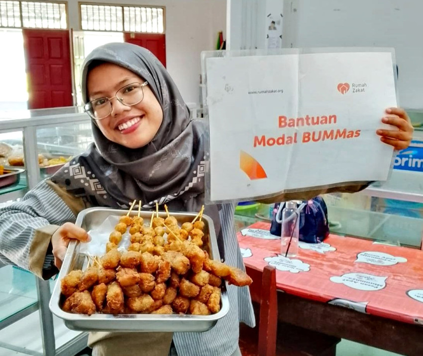 Rumah Zakat Salurkan Bantuan Usaha Pedagang Kecil di Pandan