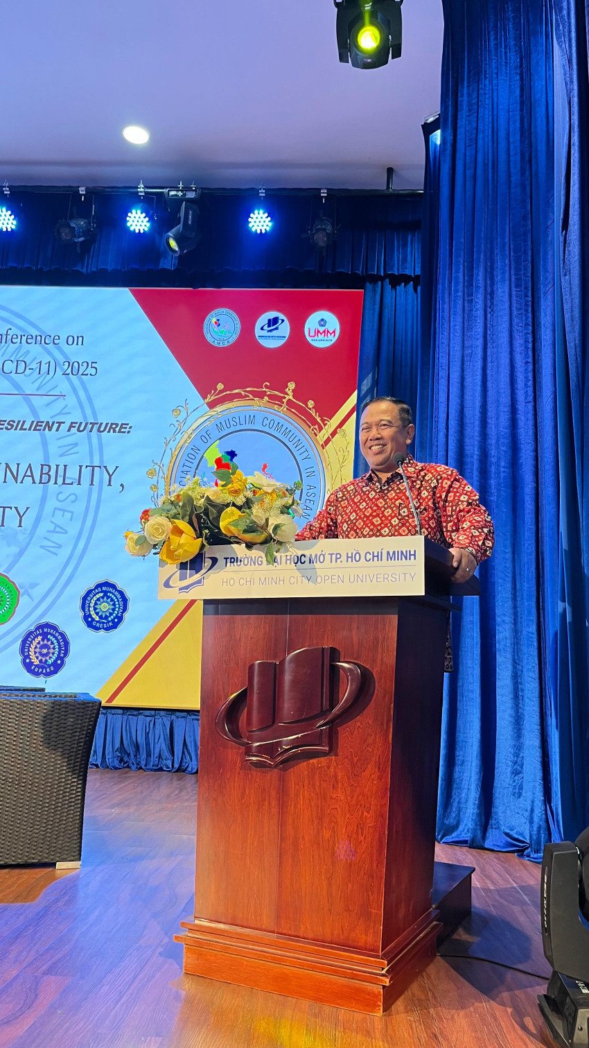 Dosen FAI UMA Ikuti Konferensi Internasional ICCD-11 2025 di Vietnam