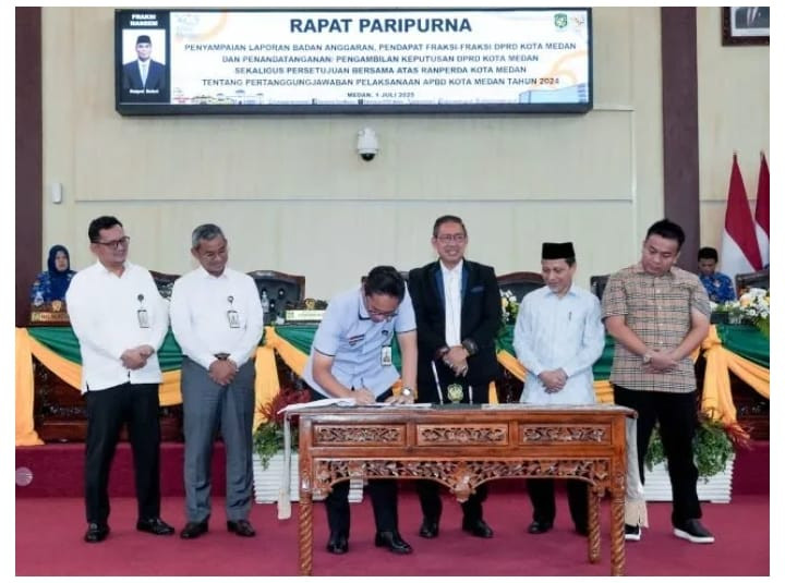 DPRD Medan Terima LPj Wali Kota 2024