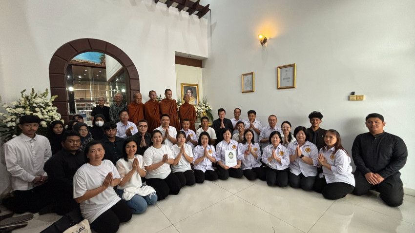 Penghormatan Atas Wafatnya Sri Baginda Ratu Sirikit Konsulat Kehormatan Kerajaan Thailand di Medan Gelar Upacara Duka