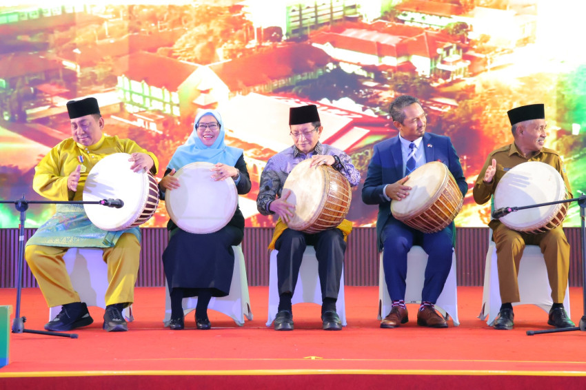 Hadiri Seminar Internasional di UIN Sumut, Menteri Agama : Indonesia Miliki Kepala Negara yang Hebat