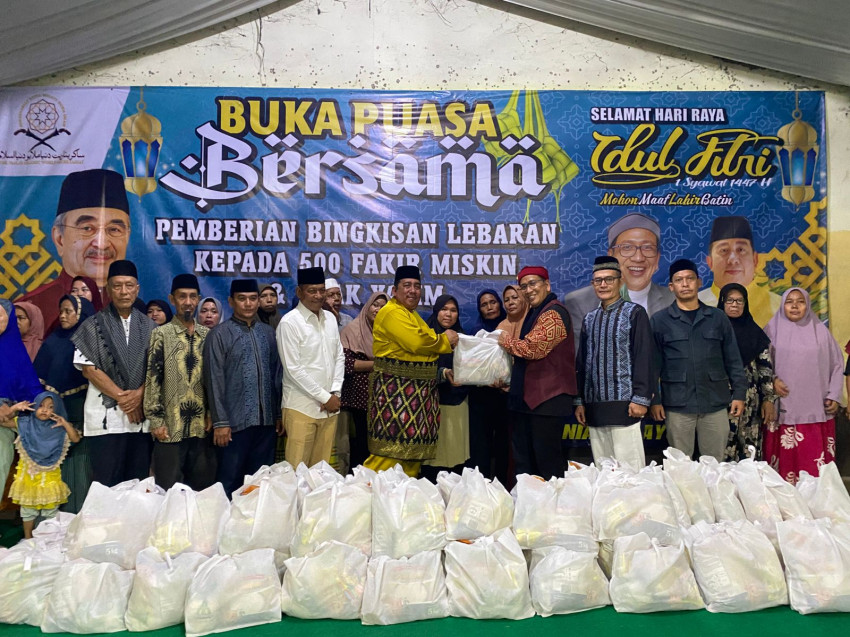 DMDI Indonesia Berikan 500 Bingkisan Idul Fitri dari Presiden DMDI Untuk Anak Yatim dan Fakir Miskin