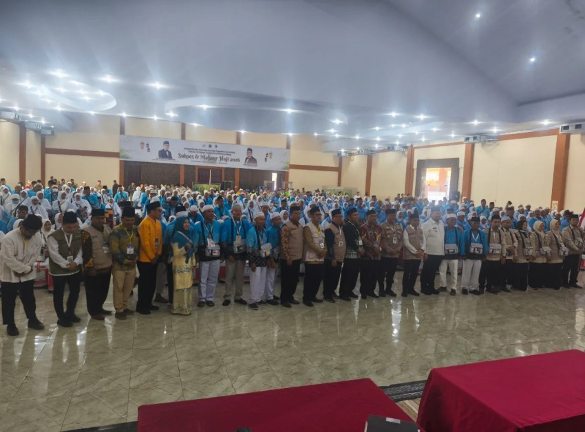 Bupati Batubara dan Kakanwil Kemenhaj Berangkatkan Jemaah Kloter 4
